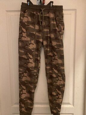 Boy's Wonder Nation Camo Joggers